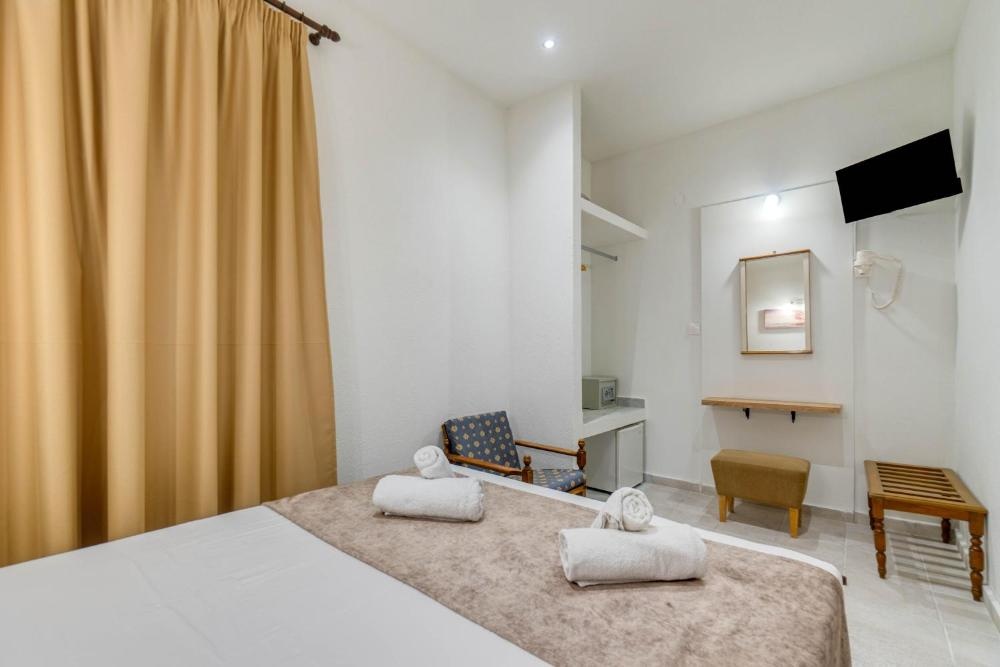 Room image 2